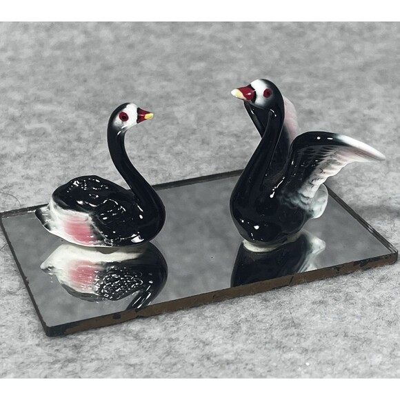 VTG Black Swan Miniature Bone China Porcelain‎ Figurines Lot of 2 Gloss Finish - Picture 1 of 15